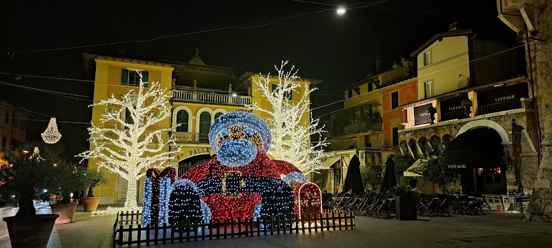 B&B Miami Beach in Pietrasanta, Italy