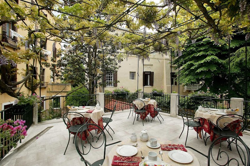 Ca’ San Rocco Guesthouse in Venice, Italy