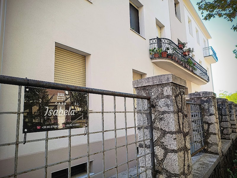 Casa Isabela Luxury Rooms in Melfi, Italy