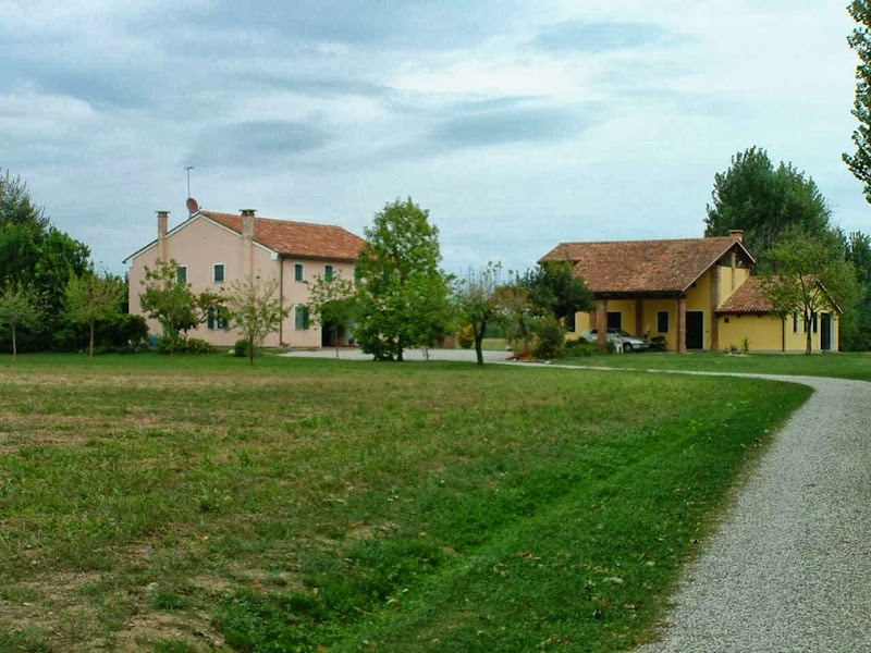 Casa Rosa in Piazzola sul Brenta, Italy