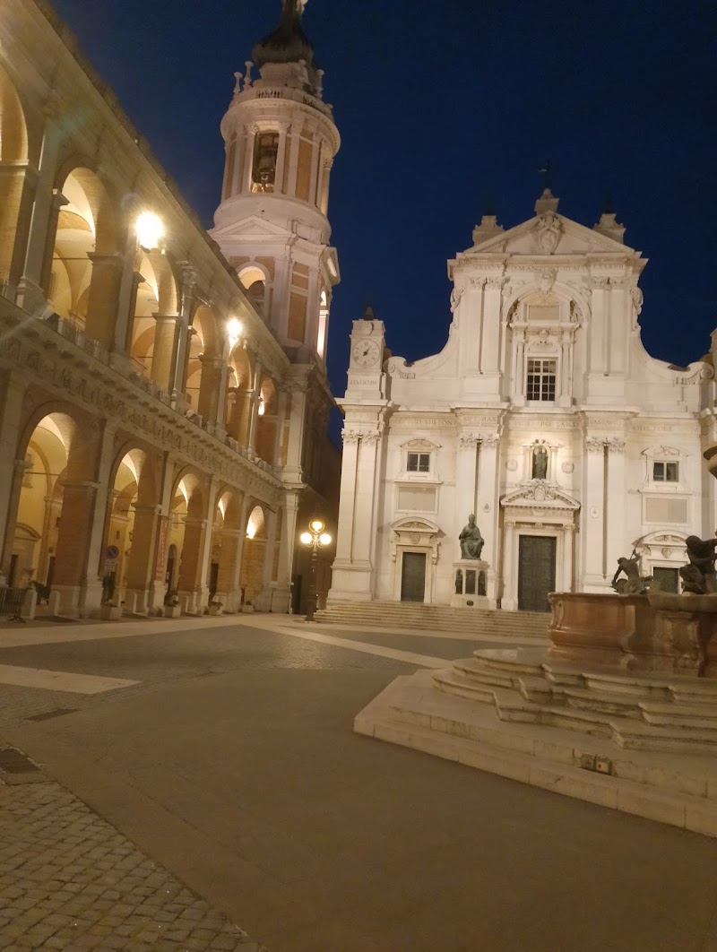 Casa per Ferie San Serafino in Loreto, Italy