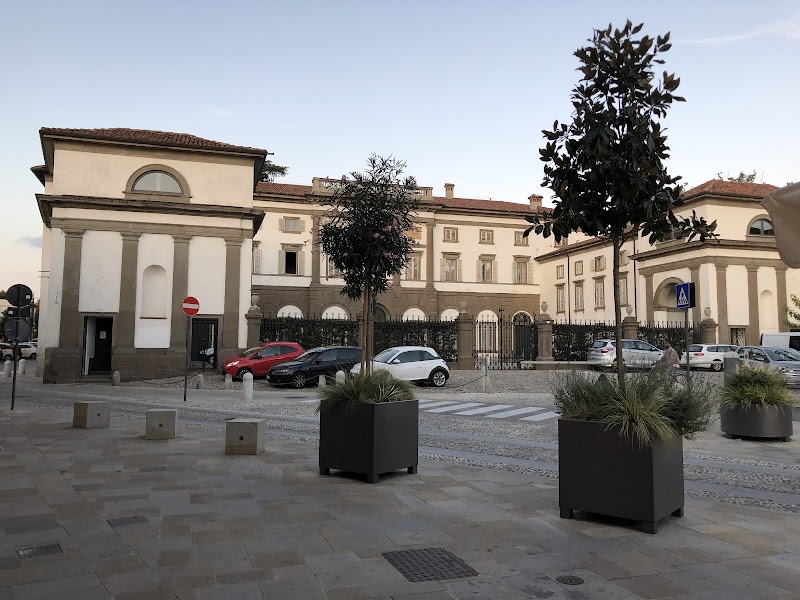 Charme Rooms Villa Moroni in Stezzano, Italy