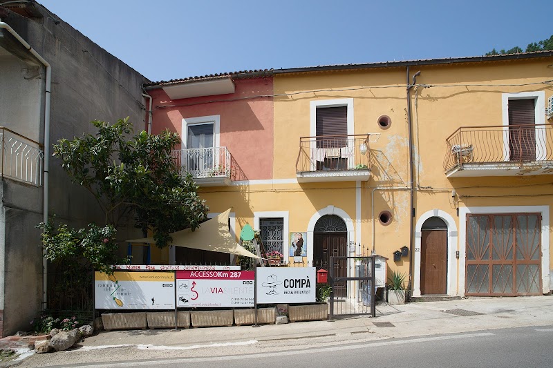Compà Bed & Breakfast in Sala Consilina, Italy