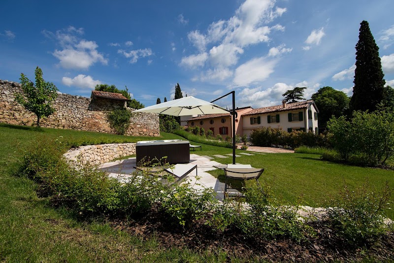 Corte Palazzo Rosso in Grezzana, Italy