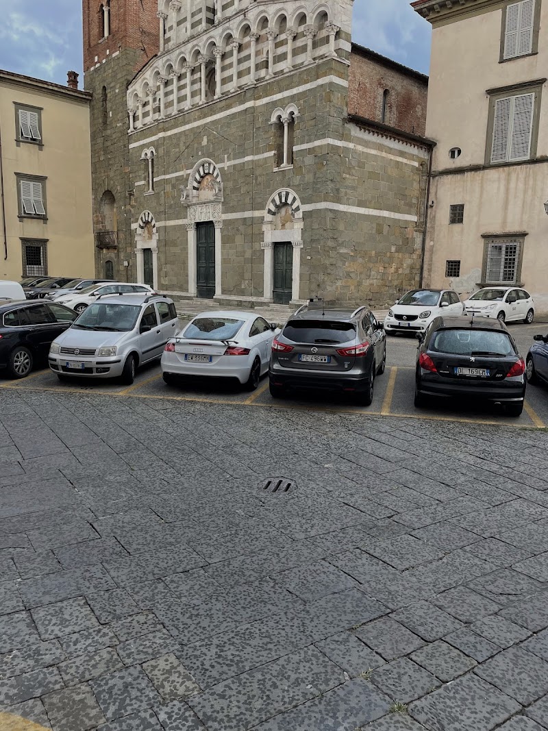 Corte di Re Artù in Lucca, Italy