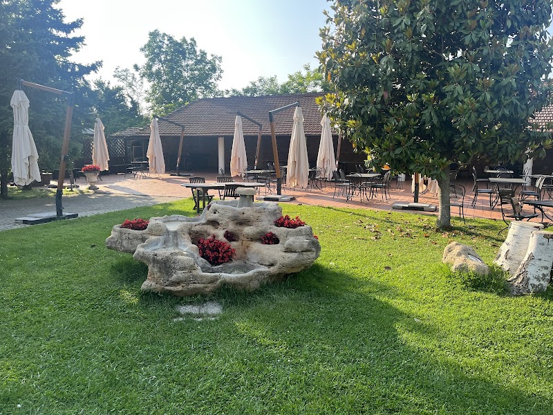 Country Hotel Restaurant Il Carrettino in Tortona, Italy
