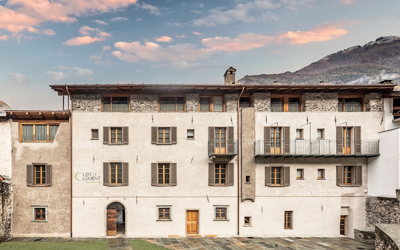 Curt di Clement Eco Mobility Hotel in Tirano, Italy