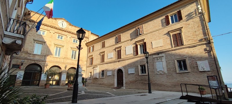 Delfino Azzurro in Loreto, Italy