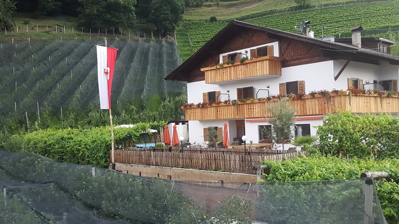 Garni Niederhof in Lana, Italy