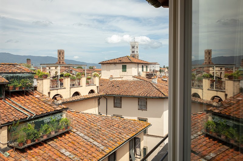 Grand Universe La Residenza in Lucca, Italy