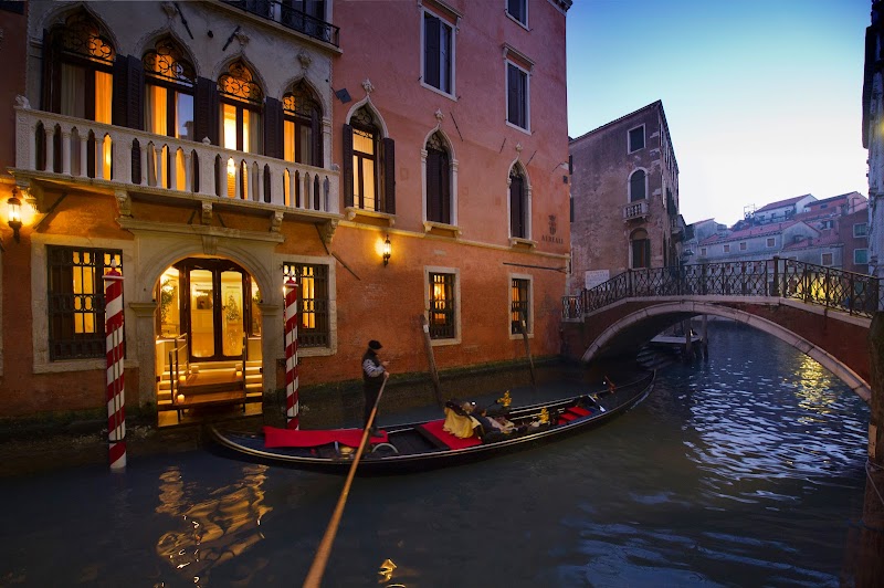 Hotel Ai Reali di Venezia in Venice, Italy