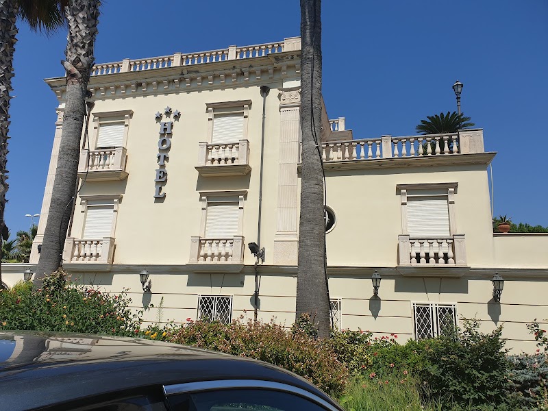 Hotel Art Al Boschetto in Castel Volturno, Italy