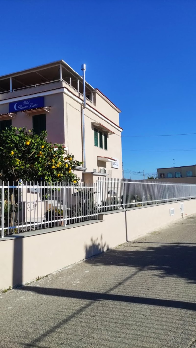 Hotel Buona Luna in Pomigliano d'Arco, Italy