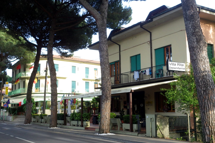 Hotel Flowers in Montecatini Terme, Italy