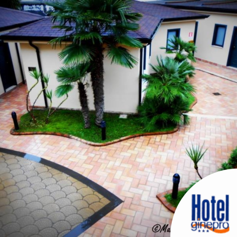Hotel Ginepro in Qualiano, Italy