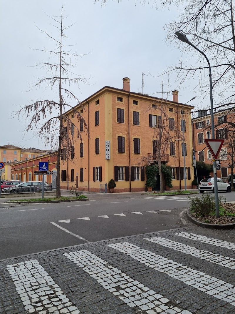 Hotel La Pace in Modena, Italy