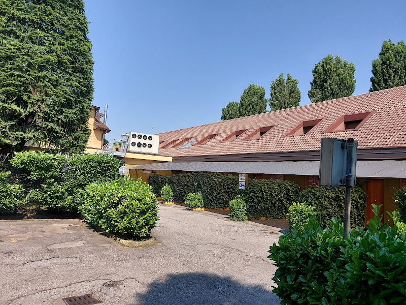 Hotel Motel Ovest in Vittuone, Italy