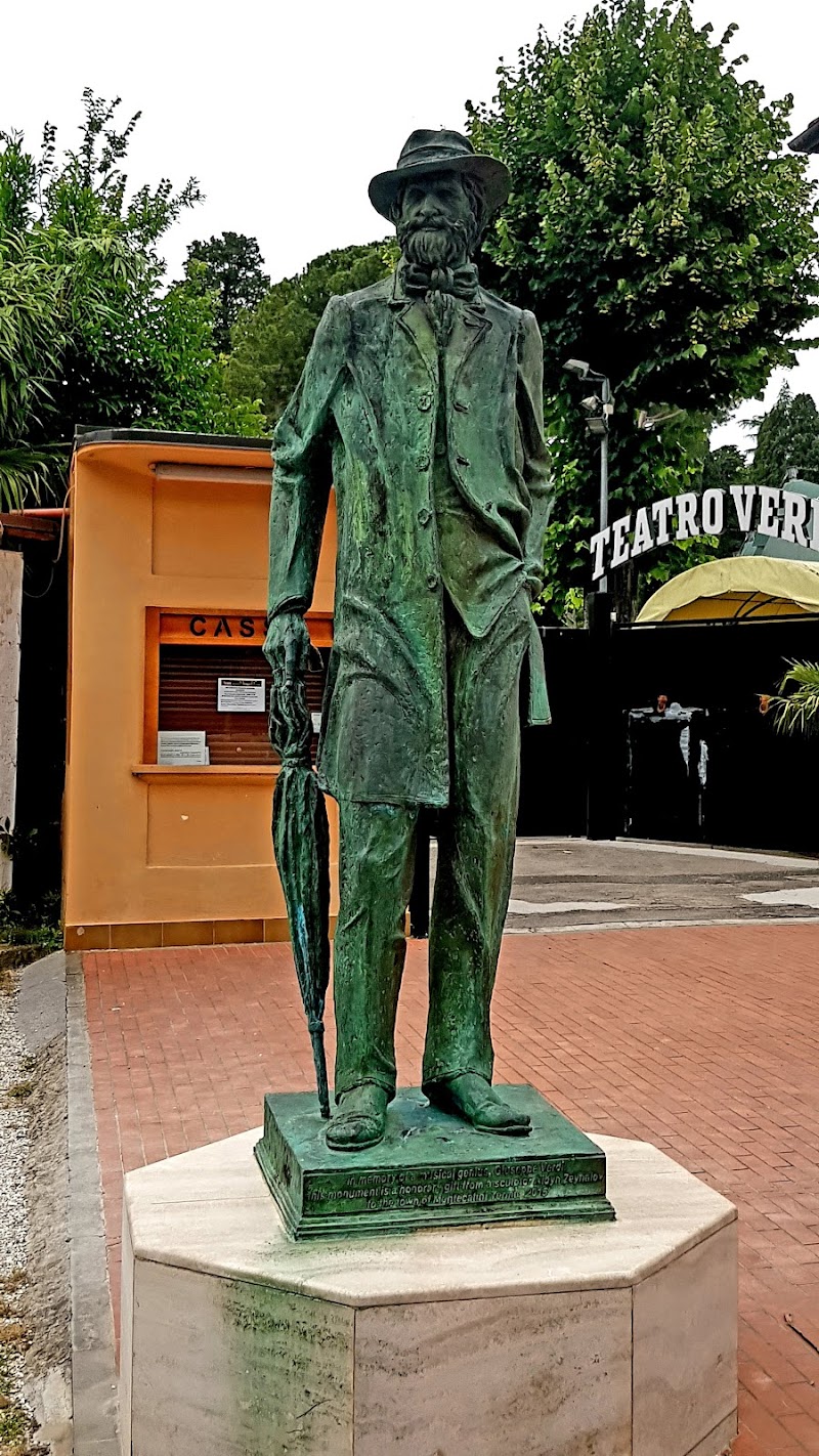 Hotel Nuova Italia in Montecatini Terme, Italy