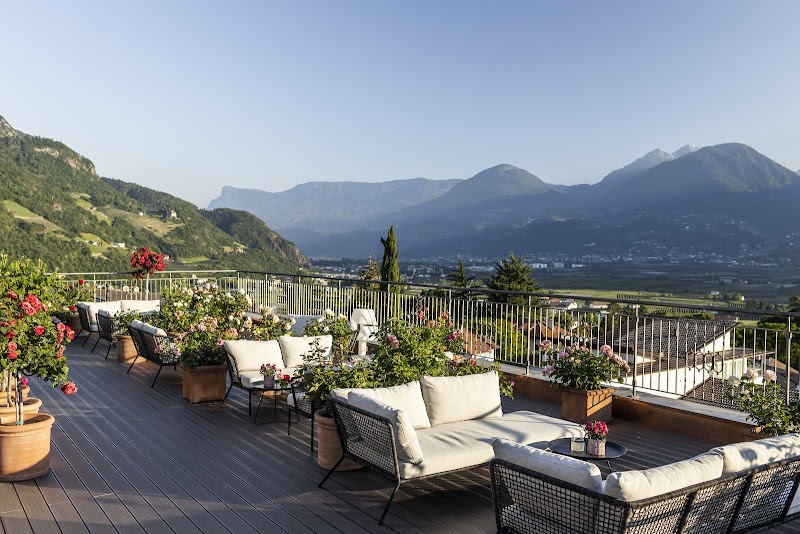 Hotel Pienzenau am Schlosspark in Merano, Italy