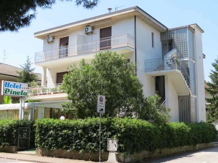 Hotel Pineta in Porto Sant'Elpidio, Italy