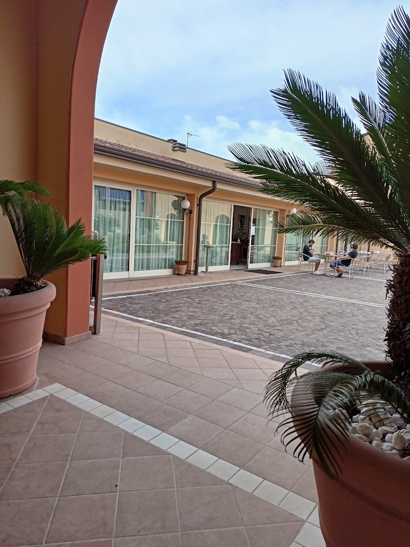 Hotel Plazza in Porcari, Italy