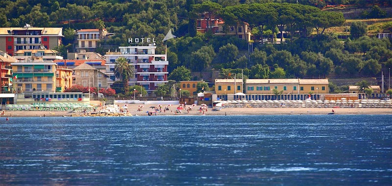 Hotel Real Park in Lavagna, Italy