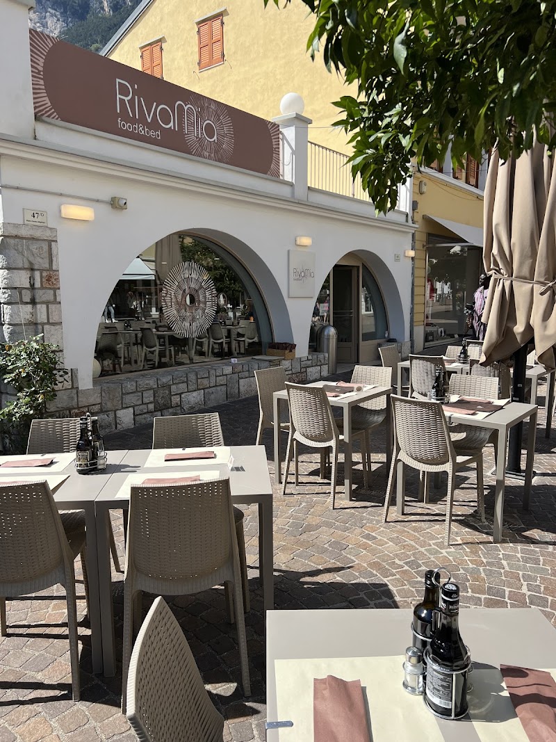 Hotel Ristorante Pizzeria Rivamia in Riva del Garda, Italy