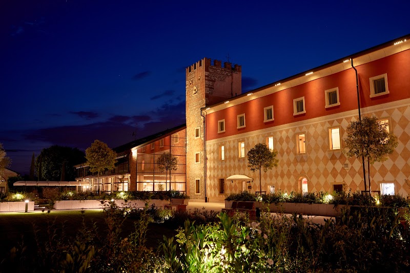 Hotel Veronesi La Torre in Villafranca di Verona, Italy