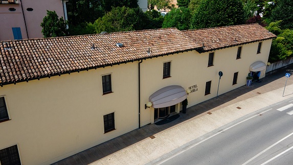 Hotel Villa Nabila in Reggiolo, Italy
