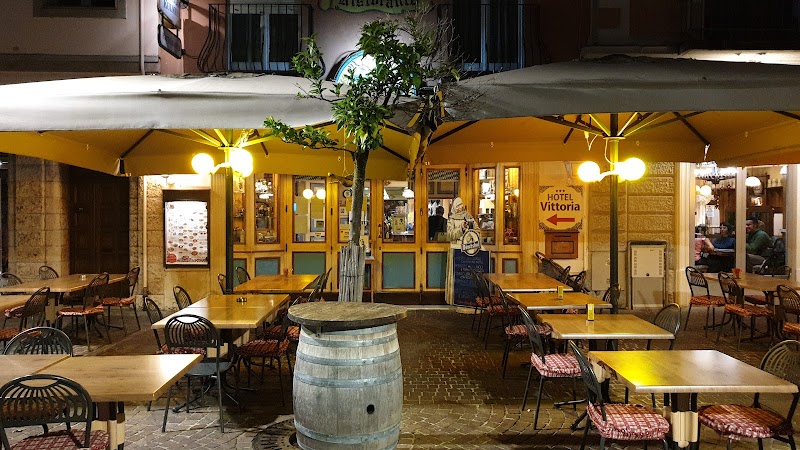 Hotel Vittoria – Kapuziner am See in Riva del Garda, Italy