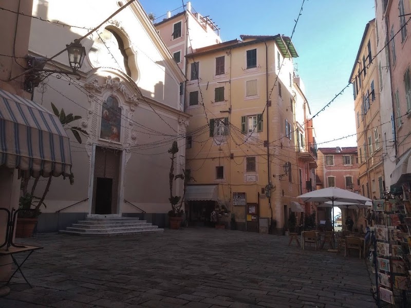 I Colori di Monet in Bordighera, Italy