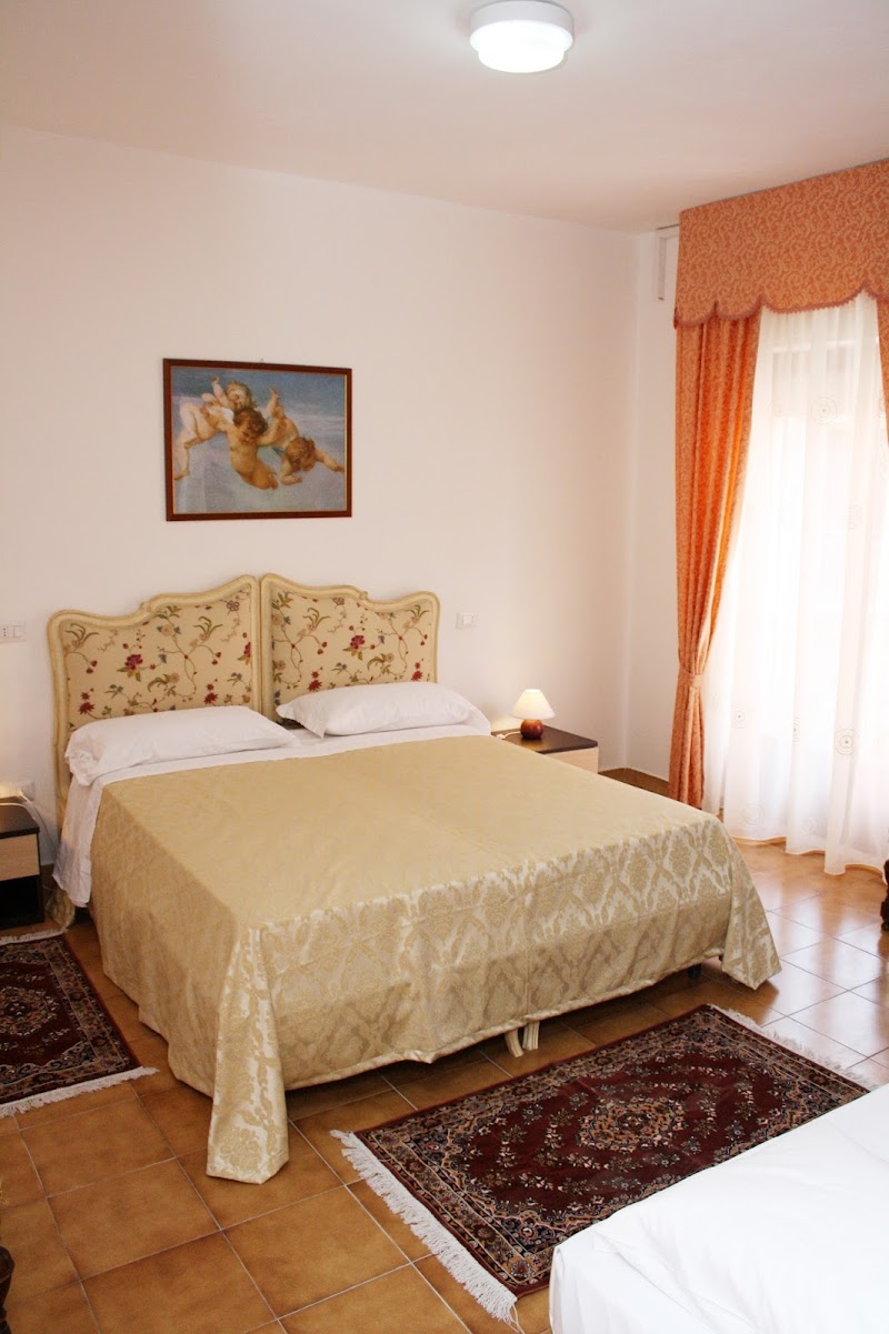 Il Gattopardo Guesthouse in Ciro Marina, Italy