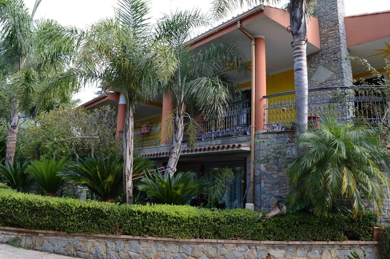 Il Pianista in Campagna, Italy