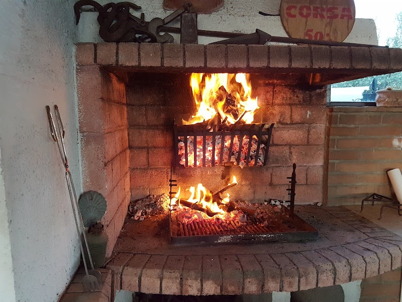 Isole e Sunsets in Magione, Italy