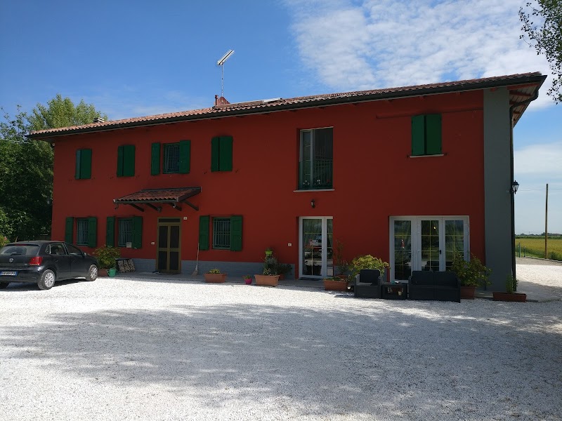 La Cascina Bed & Breakfast in Calderara di Reno, Italy