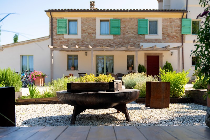 Le MaRaClà Country House in Iesi, Italy