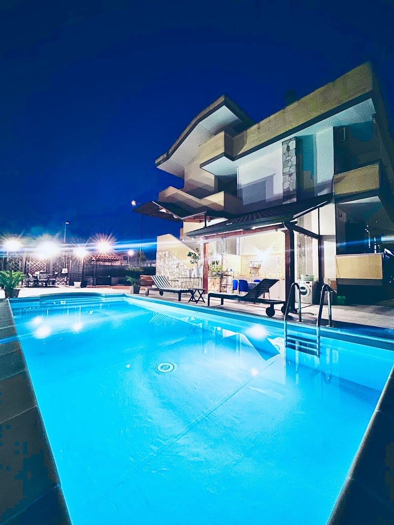 Luena Home Luxury Apartment in Brusciano, Italy