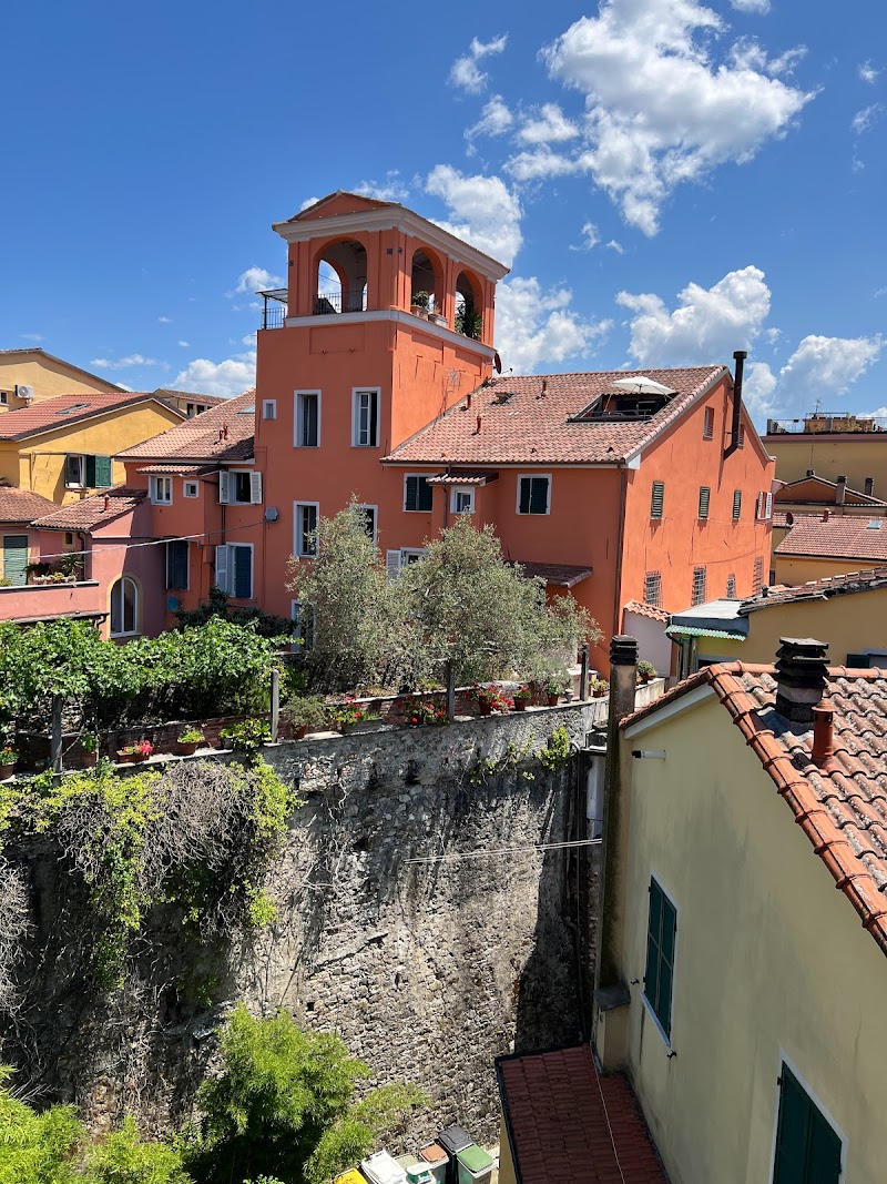Marieta Rooms in Sarzana, Italy
