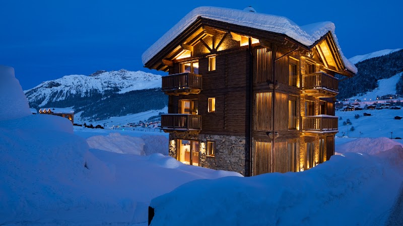 Moon B&B in Vanzago, Italy