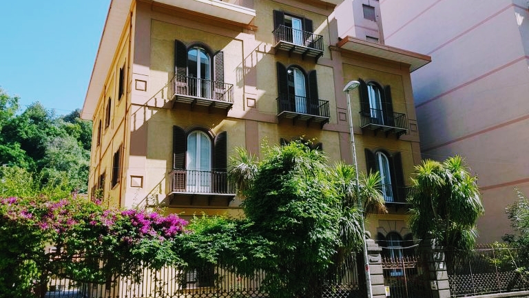 Numero 5 in Castellammare di Stabia, Italy