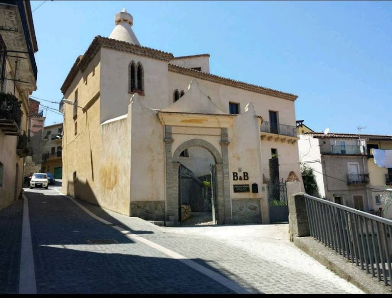 Palazzo Madeo - Residenza d'Epoca in Crosia, Italy