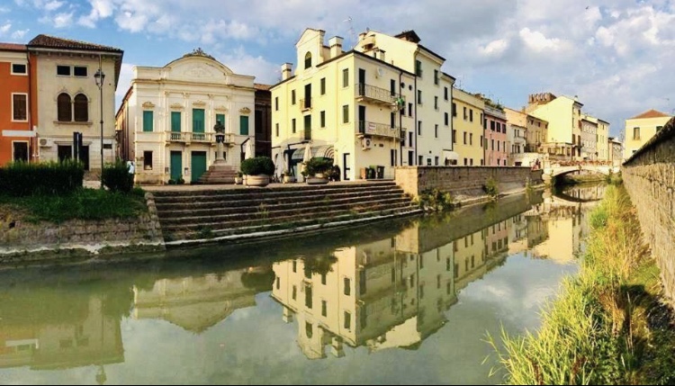 Ponte di Piazza in Lendinara, Italy