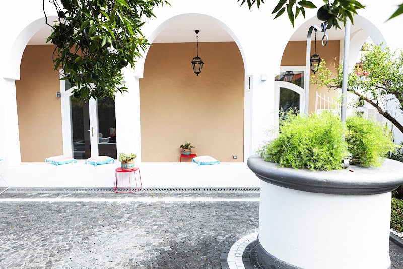 Raphaëlle Relais in San Giuseppe Vesuviano, Italy