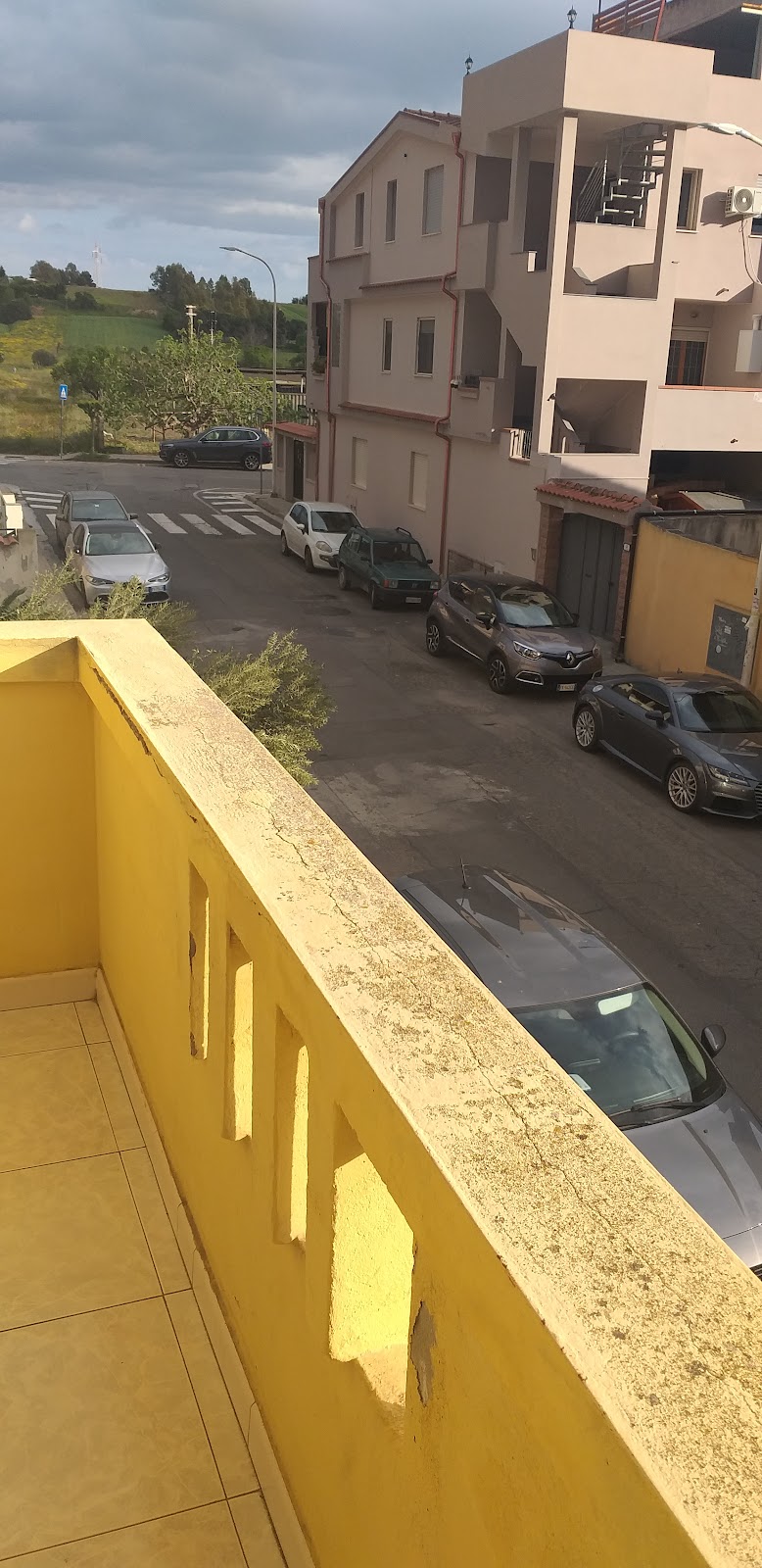 Raxul Room in Sestu, Italy