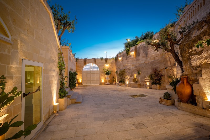 Tufo Bianco Relais in Massafra, Italy