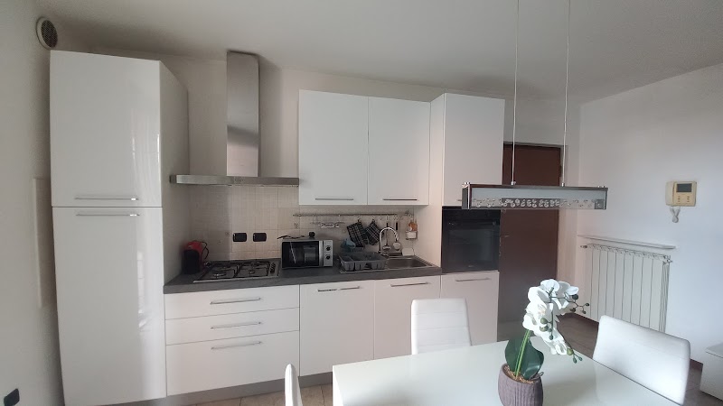 Urban Cozy Stay – Lago Maggiore & Malpensa in Vergiate, Italy