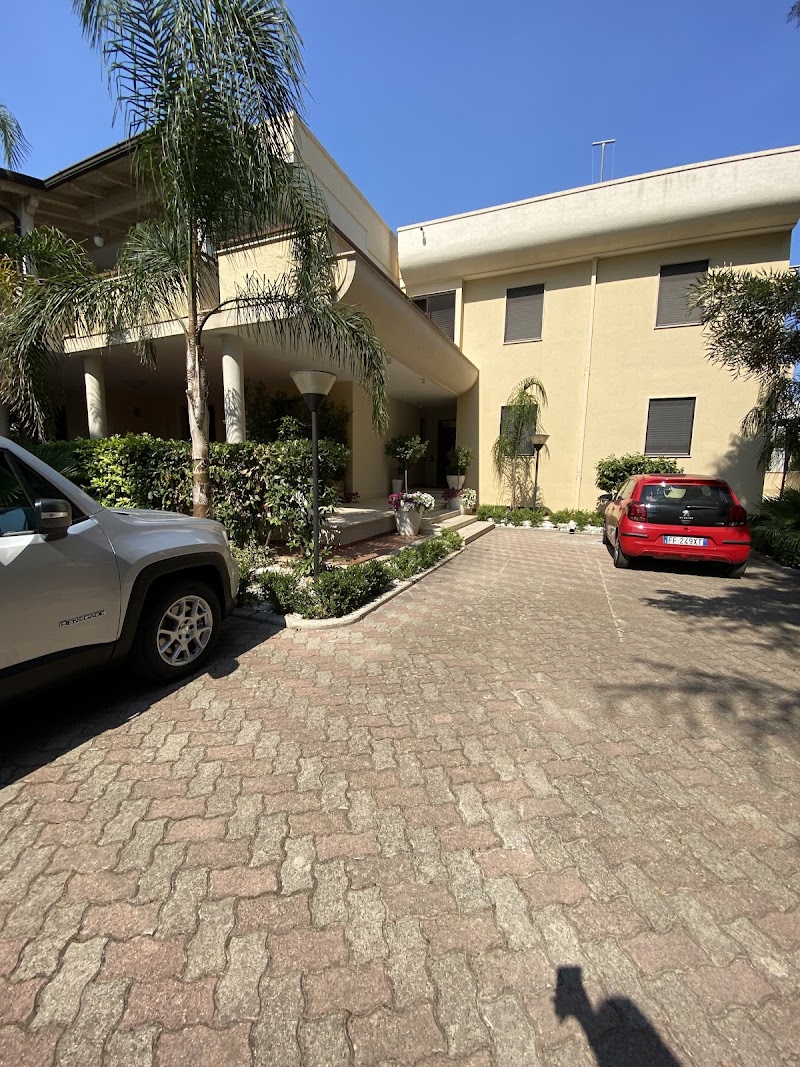 Viale dei Lecci - Luxury Rooms in Francavilla Fontana, Italy