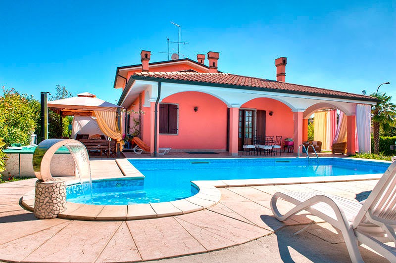 Villa Gloriana in Sona, Italy