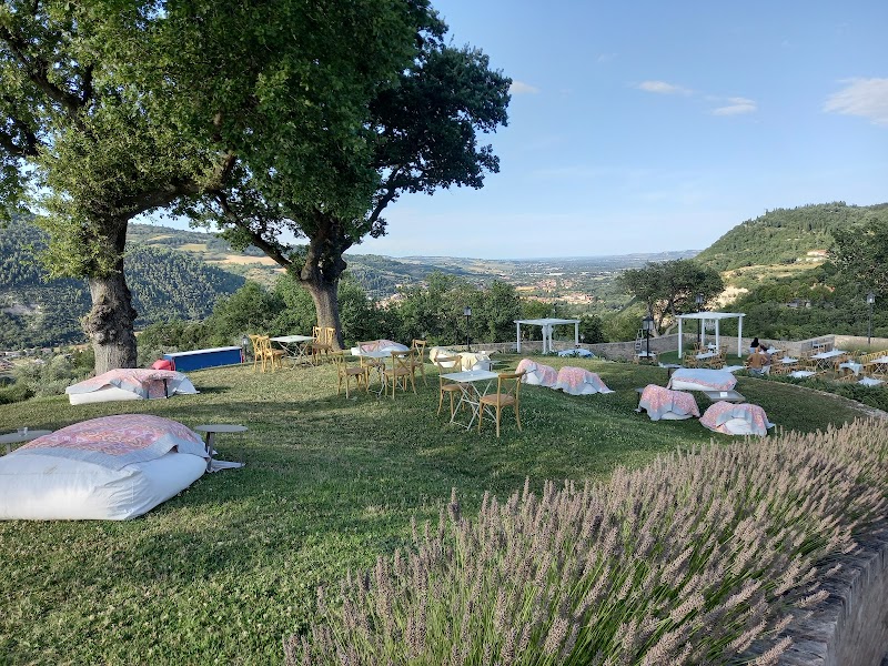 Villa La Collina delle Fate in Fossombrone, Italy