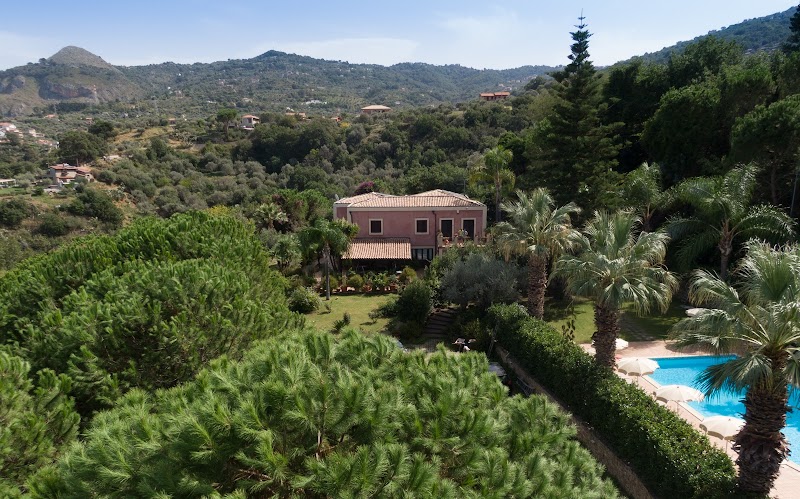 Villa Luca Agriturismo in Sant'Agata di Militello, Italy